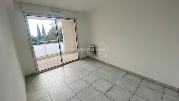 NIMES - POMPIDOU, - Photo 1