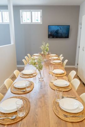 Spacious room with private terrace at Cuatro Caminos - Photo 1