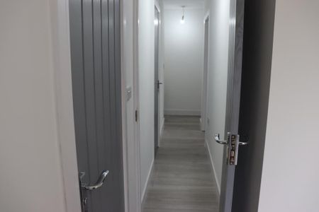 2 bedroom ground floor maisonette to rent - Photo 2