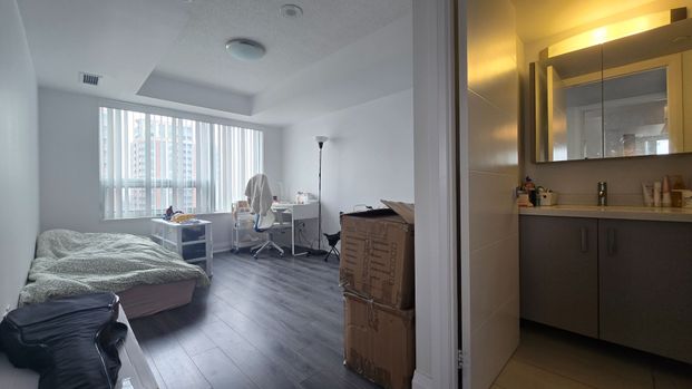 For Lease - 18 Uptown Drive Unit# 1202, Markham, Ontario - Photo 1