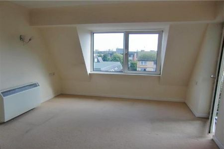 1 bedroom retirement property to rent - Photo 5