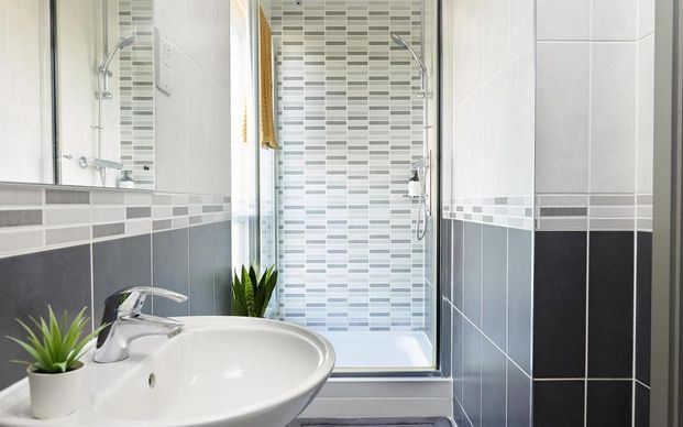 1 bedroom private hall to rent - Photo 1