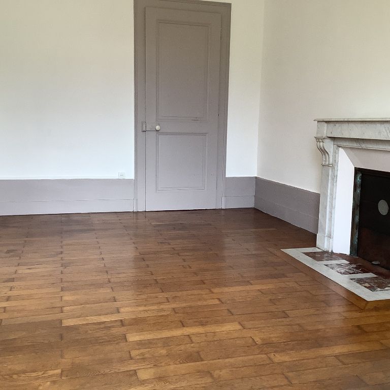 Location Appartement 1 pièce 40m² BESANCON 25000 - Photo 1