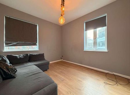 Chapel Road, Worthing, BN11 - Photo 2