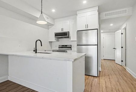 For Lease - 35 Monk Street Unit# 1, Glebe - Ottawa East and Area, Ontario - Photo 2