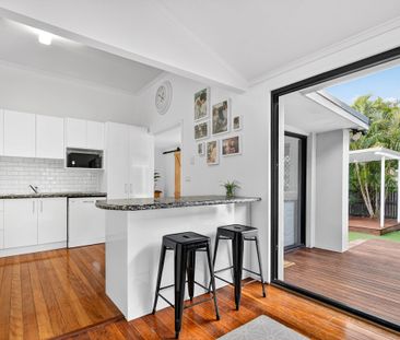 8 Hoben Street, Mitchelton QLD 4053 - House For Rent - $825 | Domain - Photo 6