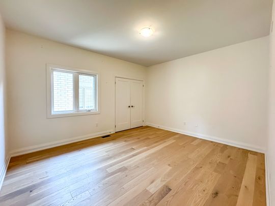 For Lease - 34 Shepherd Drive, Barrie, Ontario - Photo 1