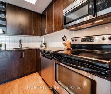 Vu Condos and Lofts - Photo 6