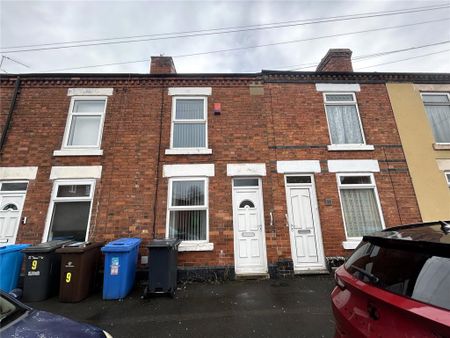 2 bedroom terraced house to rent - Photo 4