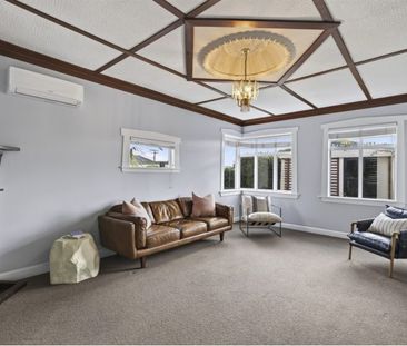 14 Ngaio St, Strandon - Photo 1