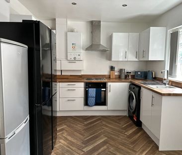 Room in a Shared House, Daisy Bank Road, M14 - Photo 5