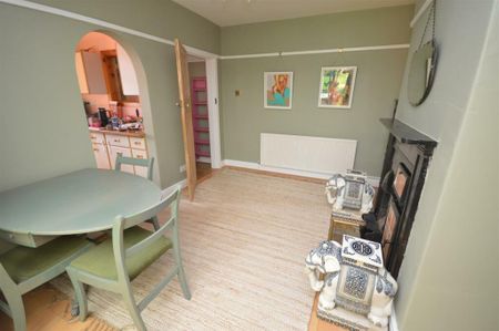 Brooklands Road, Parkgate - Photo 4