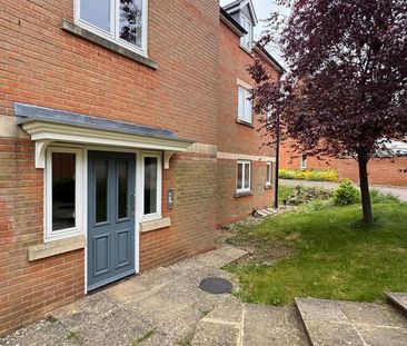 2 bedroom ground floor flat to rent - Photo 3