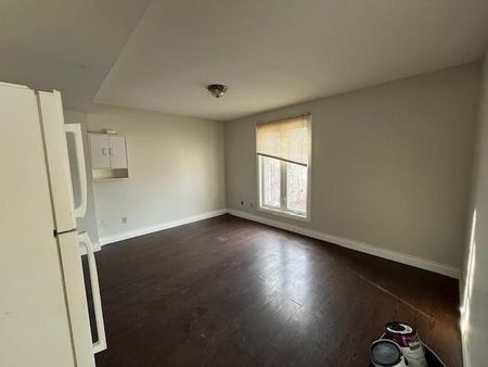 475 Grandtrunk Avenue- Lower unit - 2 bed, 1 bath, ALL INCLUSIVE - Photo 4