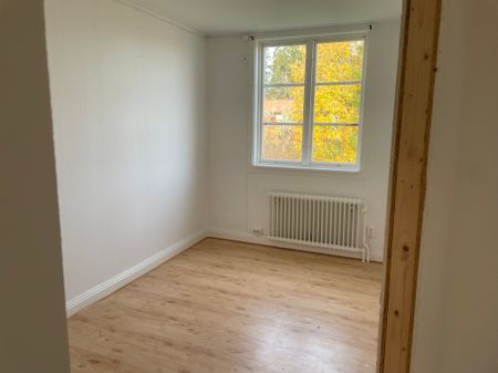 Hälglöt, Lillkyrka - Foto 5