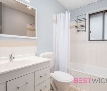 Neat 2 Bedroom Unit - Photo 5