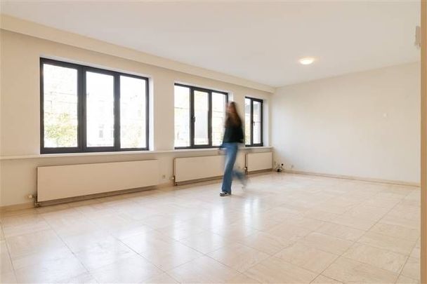 Appartement te huur - Photo 1