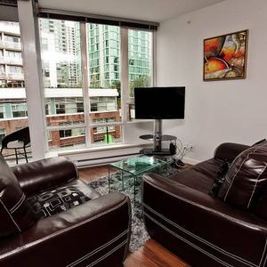 Pet Allowed Furnished Studio @233 Robson -Available March 1st - Photo 2