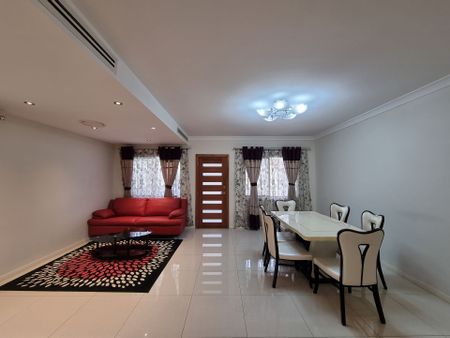 SPACIOUS 4-BEDROOM DUPLEX FOR RENT - Photo 4