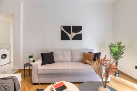Adorable 2BR Apartment in Neos Kosmos - Photo 4