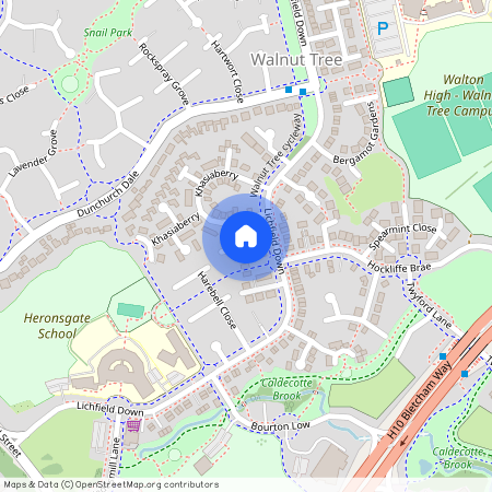 Tamarisk Court, Walnut Tree