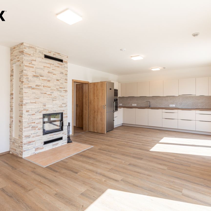 Pronájem domu 107 m², Praha 9 - Hostavice - Photo 1