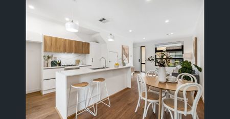 Stylish, Low-Maintenance Living in the Heart of Magill - Photo 3