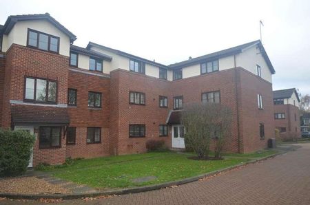 Firle Court, Yeomanry Close, Epsom, KT17 - Photo 3