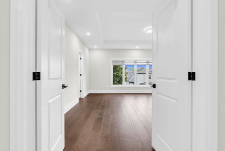 For Lease - 185 Burloak Drive, Oakville, Ontario - Photo 2