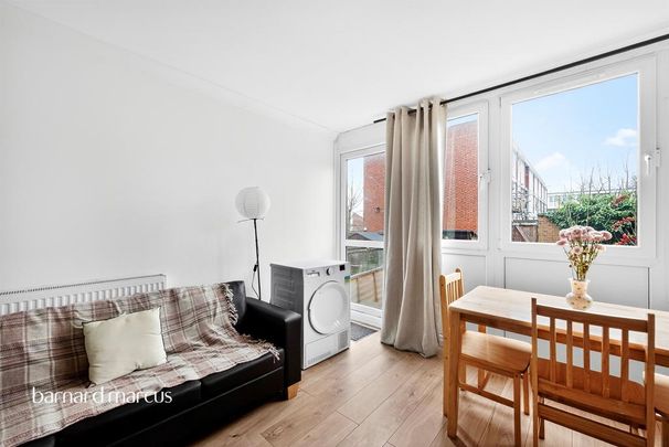 4 bedroom flat to rent - Photo 1