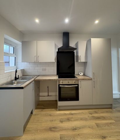 Town Lane, Little Neston - Photo 3