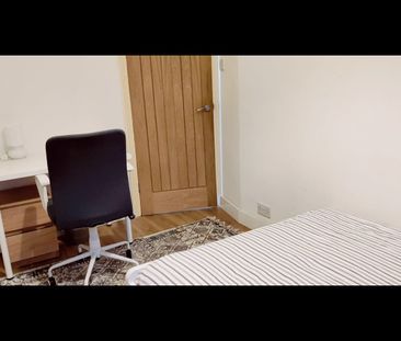 2 Bed Flat, Greyhound Mansions, W6 - Photo 3