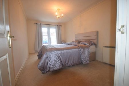 2 bedroom apartment to rent - Photo 4