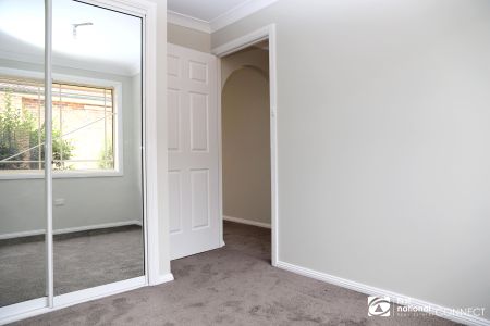 Low Maintenance and Convenient Location - Photo 4