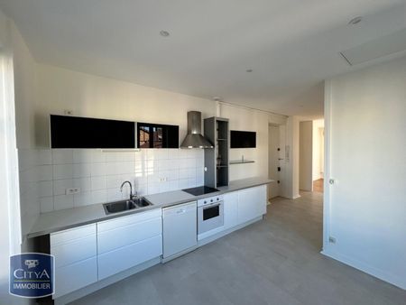 Location Appartement 3 pièces 70m² VILLEFRANCHE SUR SAONE 69400 - Photo 4
