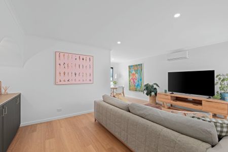 Thinking of selling? Contact our agent - Photo 2