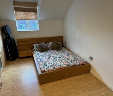 2 bedroom apartment to rent - Photo 5