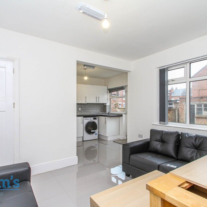 2 bed Detached House for Rent - Photo 1