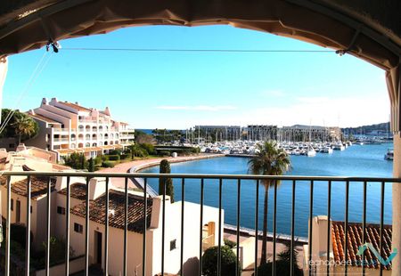 Studio pour 2 personnes vue sur la marina à Cogolin - Photo 2