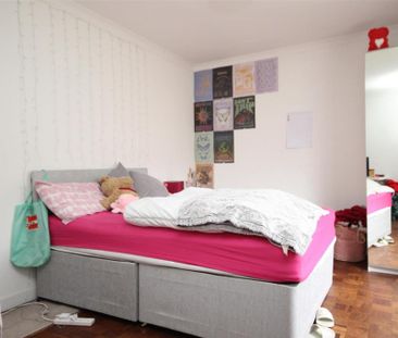 4 bedroom semi-detached house to rent - Photo 1