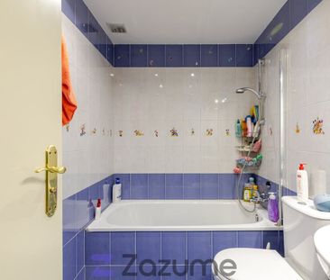 Piso de alquiler en C. Zunzunegui, Villalba Estación - Photo 1