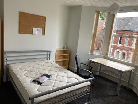 5 bedroom detached house to rent - Photo 5