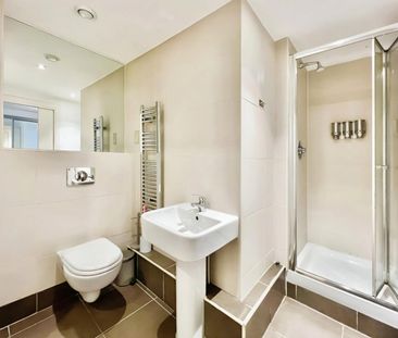 Flat To Let - Photo 1