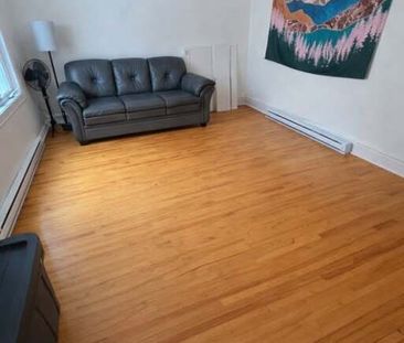 Grand Logement Appartement 5 1/2 à Louer - Photo 3