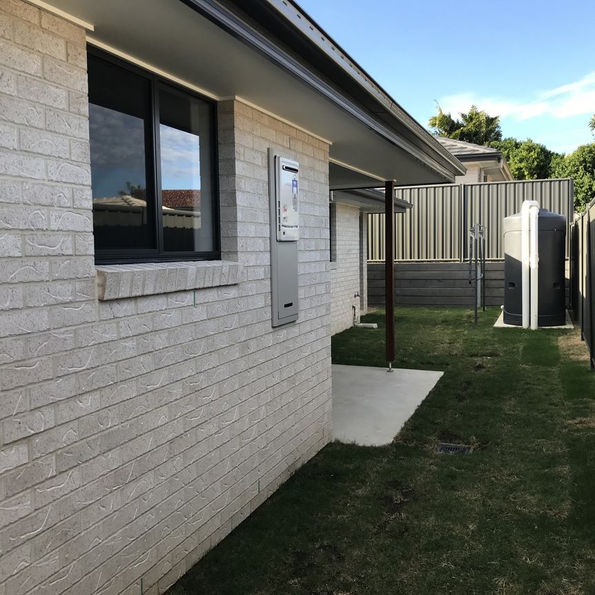 8/33 Sullivans Road, Moonee Beach - Photo 1
