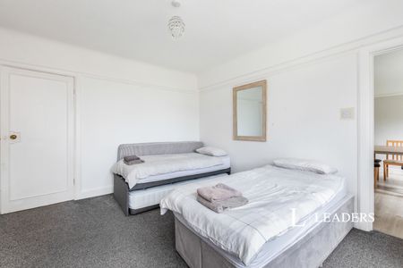 apartment to rent Manor Road, Bournemouth, Dorset, BH1 - Photo 4