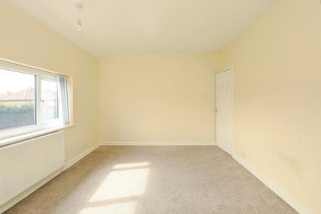 Essex Road, Doncaster, Bircotes - Photo 3