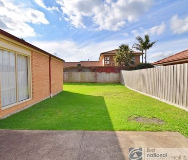 63 Storey Drive, Pakenham - Photo 2
