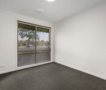 4 Cadiz Place, Keilor Downs VIC 3038 - Photo 4