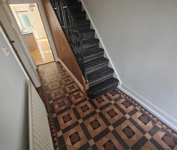 3 bedroom terraced house to rent - Photo 6